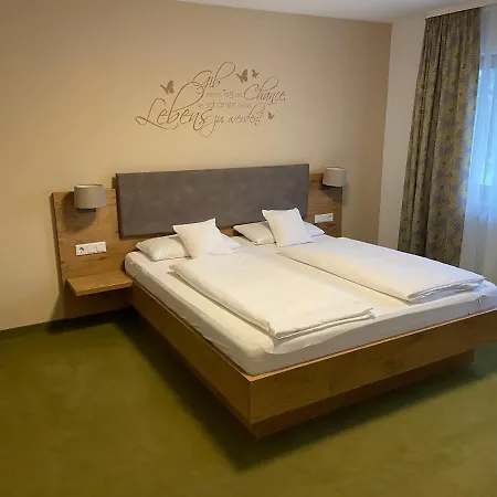 Kranz فندق لاوفنبورغ